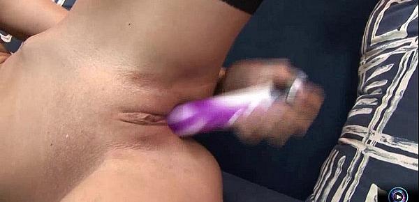  Jessica Girl mouth to pussy dildo action